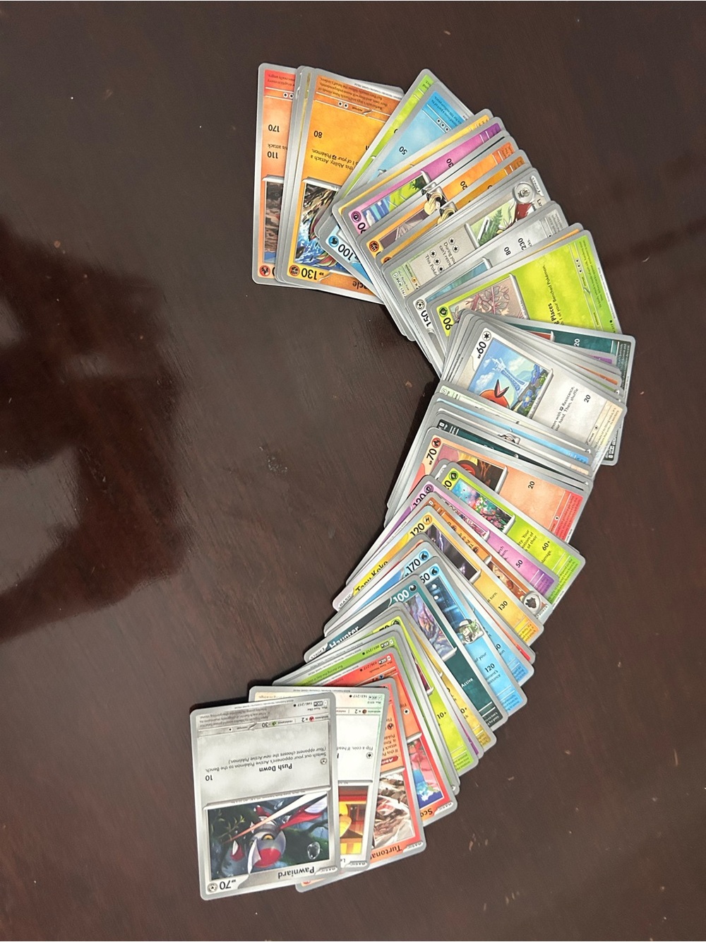 60 Pokémon Trading Cards